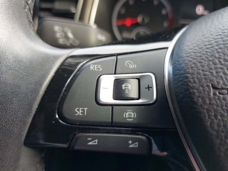 Used Volkswagen T-Roc 2018 for sale - 76533326: Photo 17