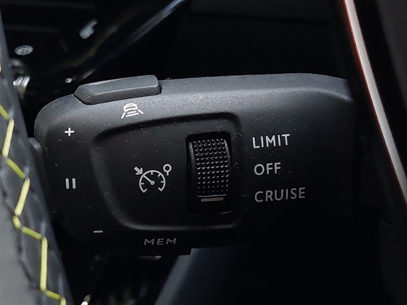 Used Peugeot 208 2021 for sale - 77010808: Photo 13