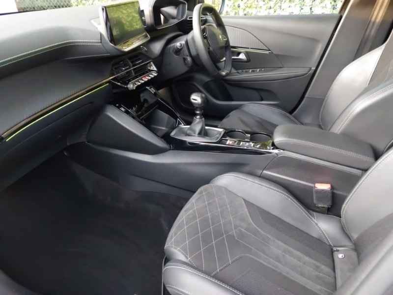 Used Peugeot 208 2021 for sale - 77010808: Photo 5