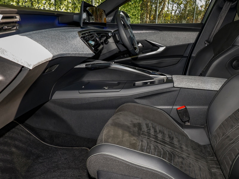 Used Peugeot 3008 2024 for sale - 77265565: Photo 2