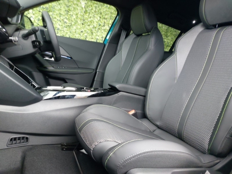 Used Peugeot 2008 2025 for sale - 76177935: Photo 5