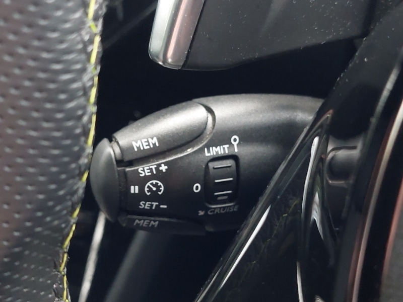 Used Peugeot 2008 2023 for sale - 76967308: Photo 19