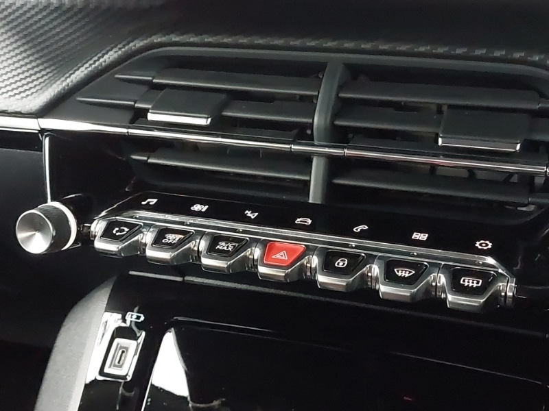 Used Peugeot 2008 2021 for sale - 76418777: Photo 11