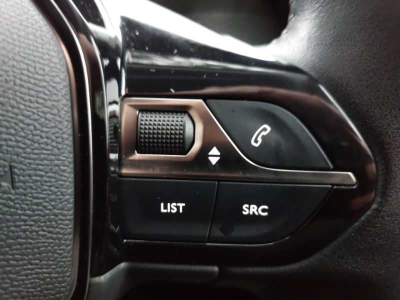 Used Peugeot 2008 2021 for sale - 76418777: Photo 18