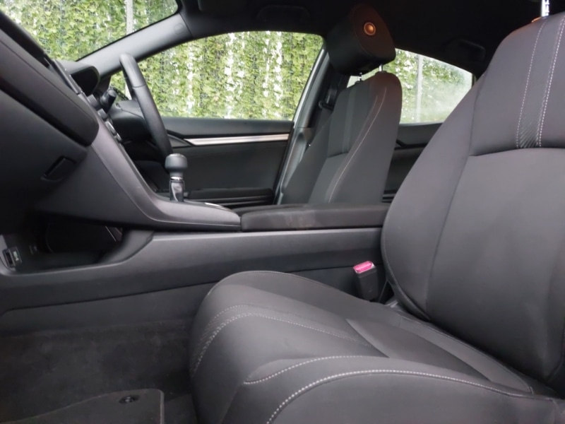 Used Honda Civic 2020 for sale - 76628845: Photo 5