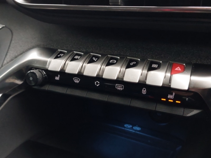 Used Peugeot 3008 2020 for sale - 77062486: Photo 18