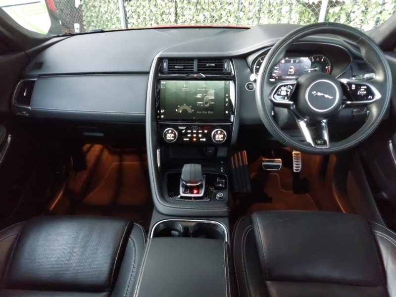 Used Jaguar E-Pace 2021 for sale - 76397431: Photo 2