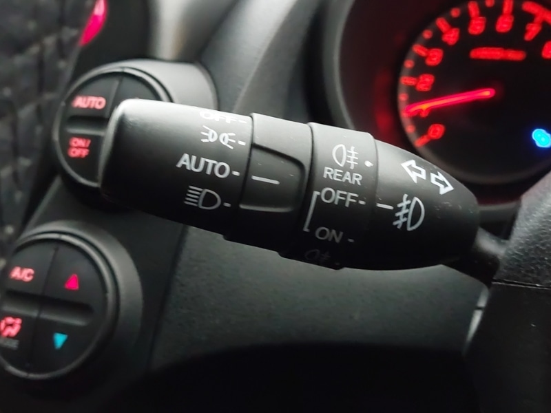 Used Honda Jazz 2013 for sale - 76630691: Photo 16