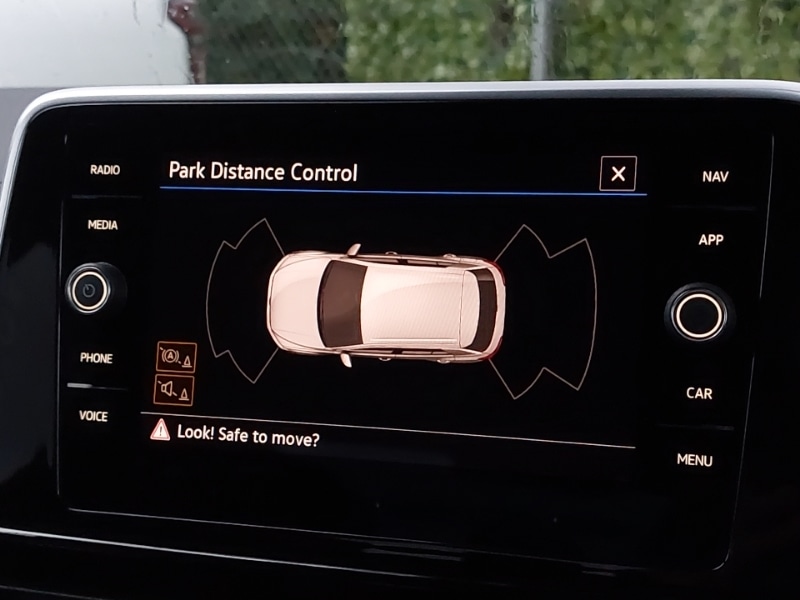 Used Volkswagen T-Roc 2023 for sale - 77467072: Photo 11