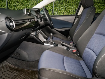 Used Mazda Mazda2 2017 for sale - 79037947: Photo