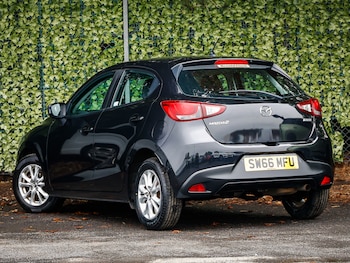 Used Mazda Mazda2 2017 for sale - 79037947: Photo