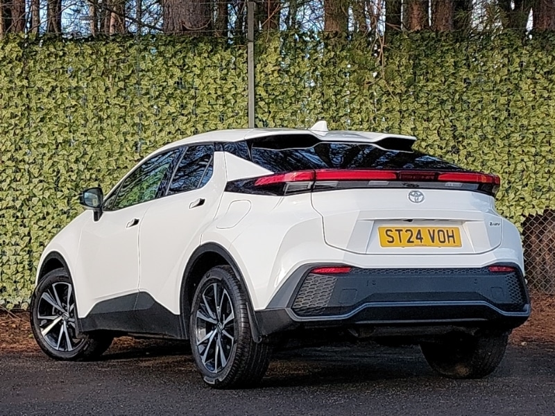 Used Toyota C-HR 2024 for sale - 77223650: Photo 3