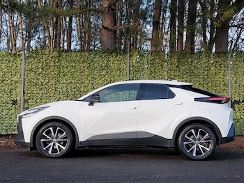 Used Toyota C-HR 2024 for sale - 77223650: Photo