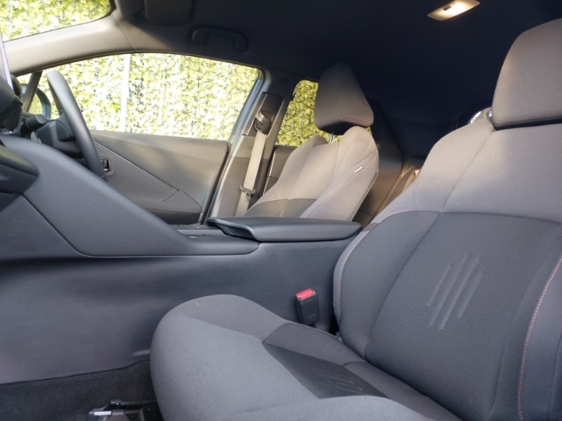 Used Toyota C-HR 2024 for sale - 77223650: Photo 5