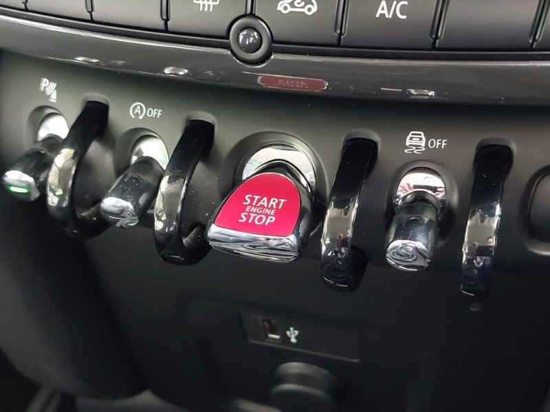 Used MINI Cooper 2018 for sale - 76354779: Photo 19