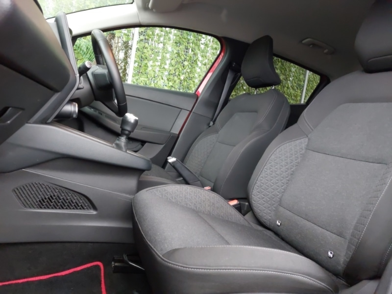 Used Renault Clio 2020 for sale - 78041057: Photo 5