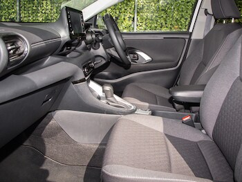 Used Toyota Yaris 2023 for sale - 78560130: Photo