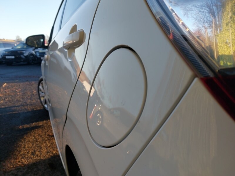 Used Peugeot 108 2015 for sale - 77197793: Photo 14