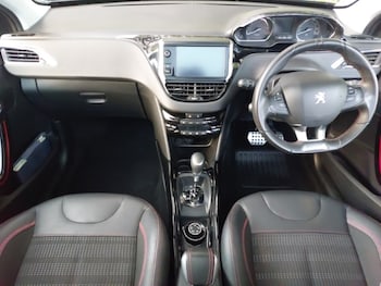 Used Peugeot 2008 2018 for sale - 76687800: Photo