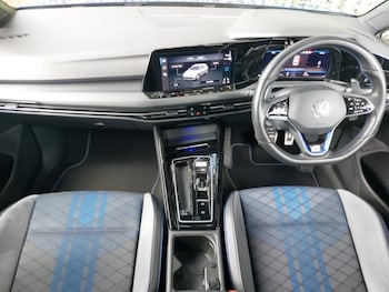 Used Volkswagen Golf 2023 for sale - 78580632: Photo