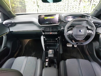 Used Peugeot 2008 2024 for sale - 78791075: Photo