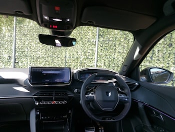 Used Peugeot 2008 2024 for sale - 75458165: Photo