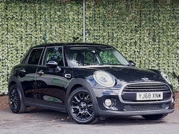 Used MINI Hatch 2018 for sale - 79115851: Photo