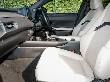 Used Lexus UX 2023 for sale - 79529676: Photo