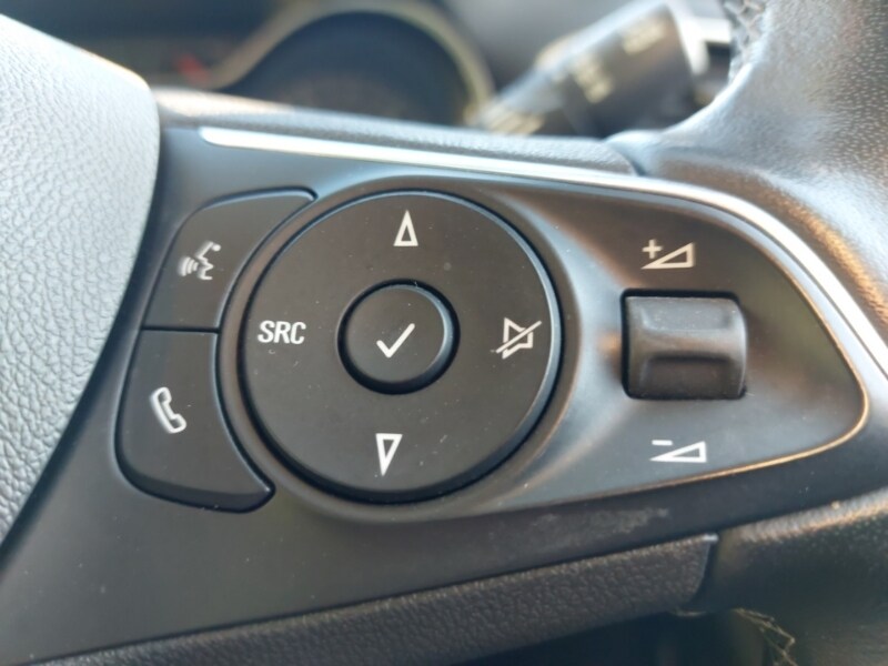 Used Vauxhall Crossland 2022 for sale - 76602640: Photo 15