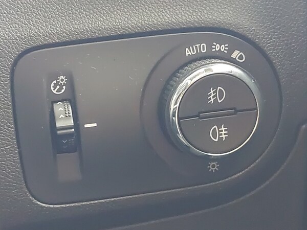 Used Vauxhall Crossland 2021 for sale - 76221162: Photo 13
