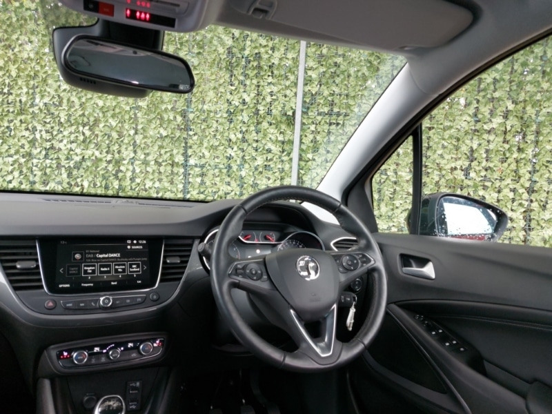 Used Vauxhall Crossland 2021 for sale - 76221162: Photo 2