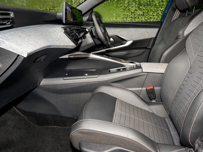 Used Peugeot 3008 2024 for sale - 76951846: Photo 2