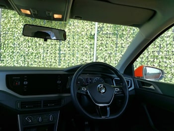 Used Volkswagen Polo 2020 for sale - 76289452: Photo 2