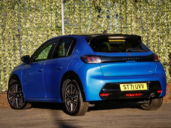 Used Peugeot 208 2022 for sale - 77108302: Photo