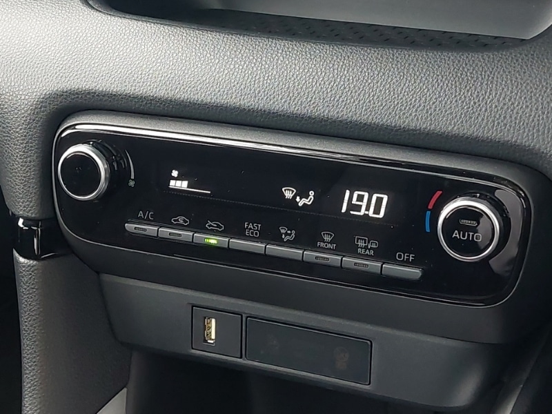 Used Toyota Yaris 2023 for sale - 78113863: Photo 11