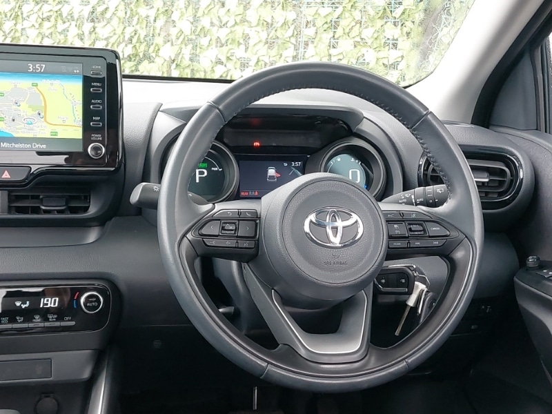 Used Toyota Yaris 2023 for sale - 78113863: Photo 7