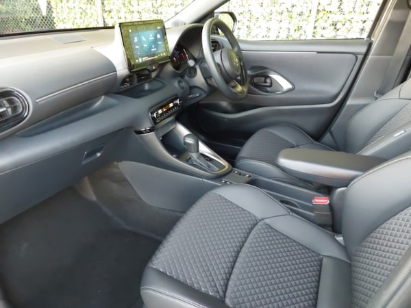 Used Mazda Mazda2 HYBRID 2025 for sale - 75976819: Photo 5