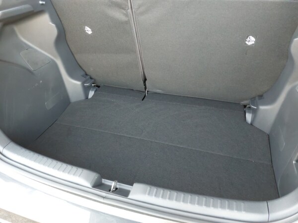 Used Mazda Mazda2 HYBRID 2025 for sale - 75976819: Photo 8