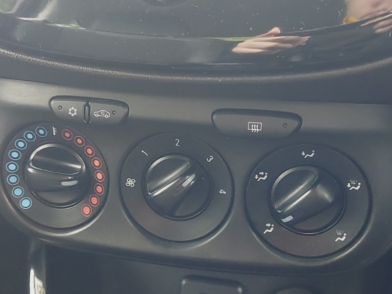 Used Vauxhall ADAM 2017 for sale - 78169816: Photo 17