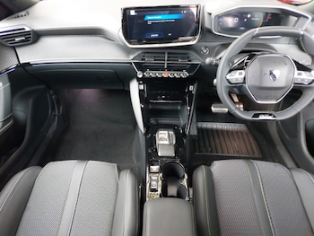Used Peugeot 2008 2025 for sale - 76177896: Photo 2
