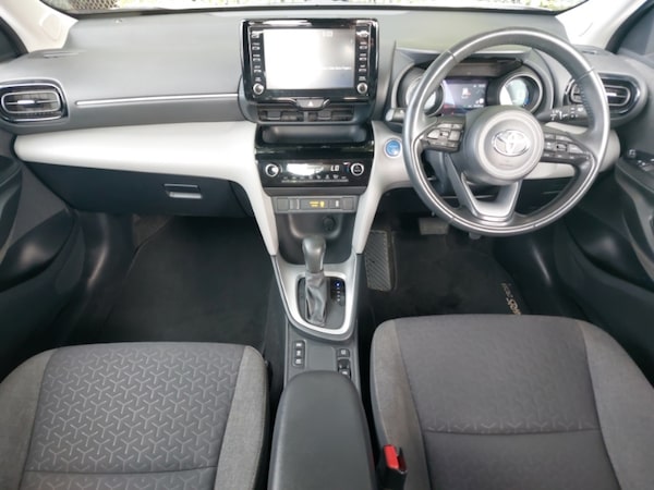 Used Toyota Yaris Cross 2022 for sale - 75315941: Photo 2