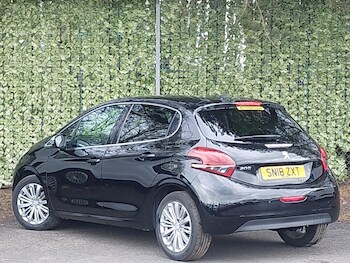 Used Peugeot 208 2018 for sale - 78269059: Photo