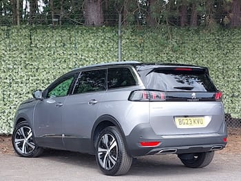 Used Peugeot 5008 2023 for sale - 79538565: Photo