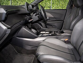 Used Peugeot 2008 2025 for sale - 78317941: Photo