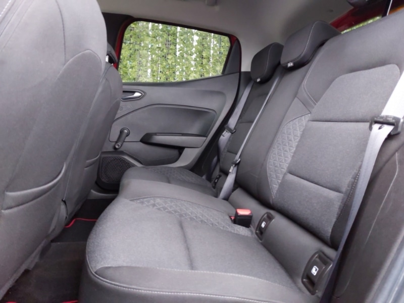 Used Renault Clio 2020 for sale - 78066109: Photo 6