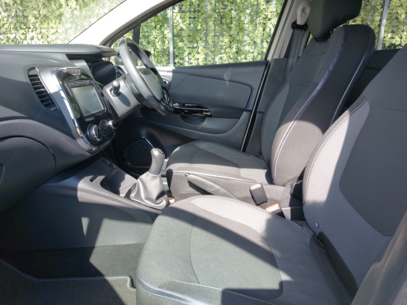 Used Renault Captur 2015 for sale - 78203240: Photo 5