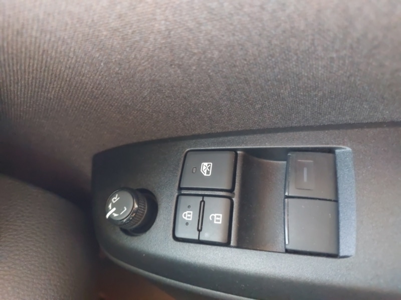 Used Toyota Yaris 2023 for sale - 77012558: Photo 12