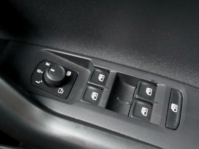 Used Volkswagen Taigo 2023 for sale - 78033315: Photo 19