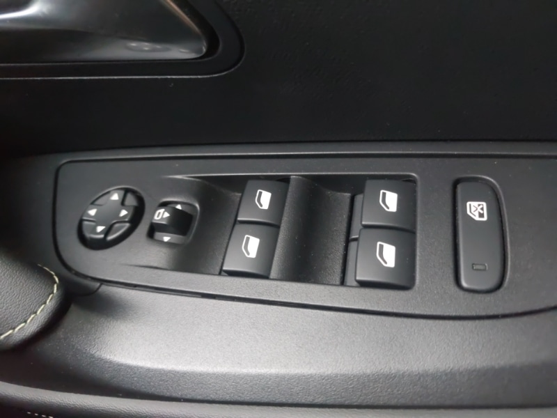 Used Peugeot 2008 2022 for sale - 76094057: Photo 12