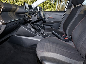 Used Peugeot 208 2021 for sale - 76643896: Photo